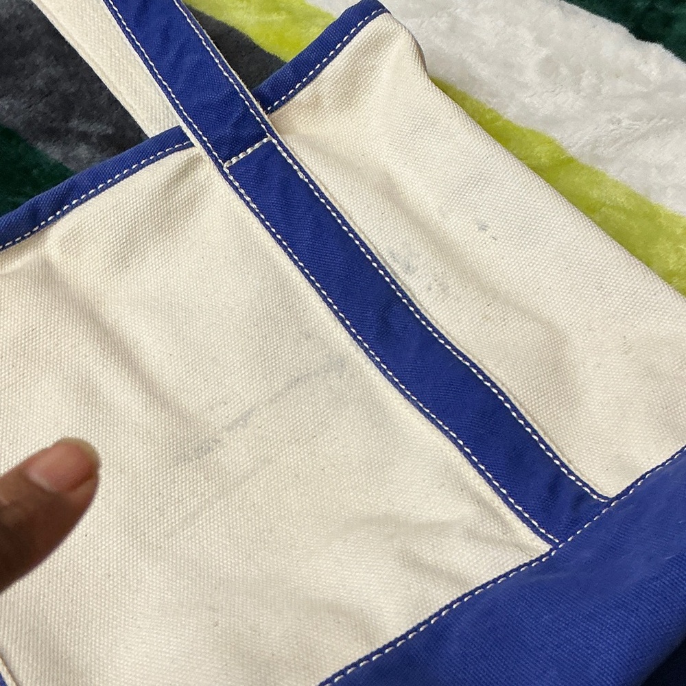 Lands' End Canvas Tote in Cream with Blue Trim - Picture 9 of 13